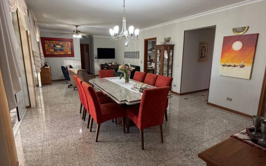 Casa – Pilarzinho